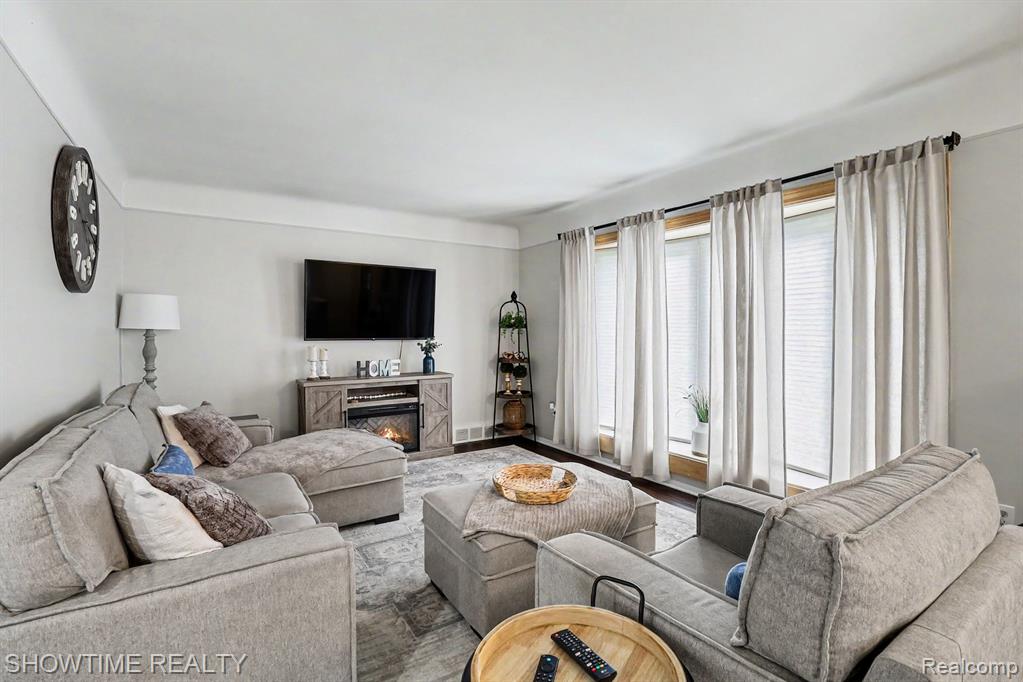 1955 Catalpa Drive, Berkley, MI 48072 — Photo 4