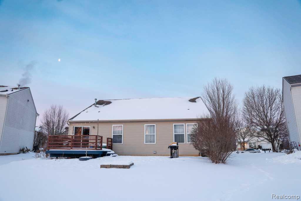 882 Primrose Lane, Milan, MI 48160 — Photo 3