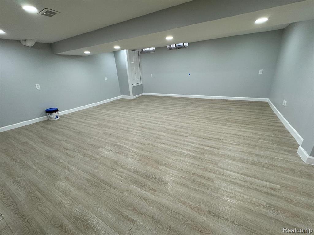 7176 N Gulley Road, Dearborn Heights, MI 48127 — Photo 21