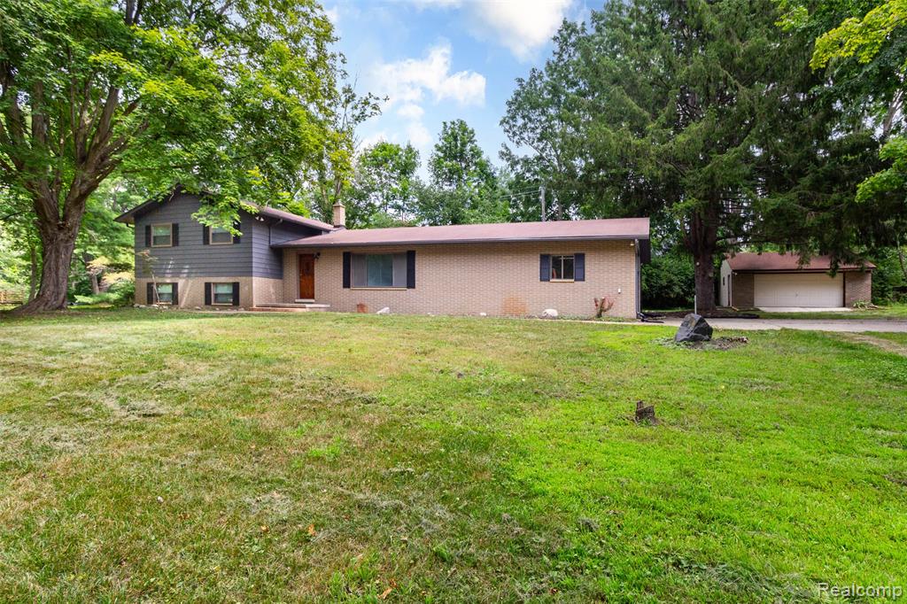 7580 Thornwood Street - Photo 2