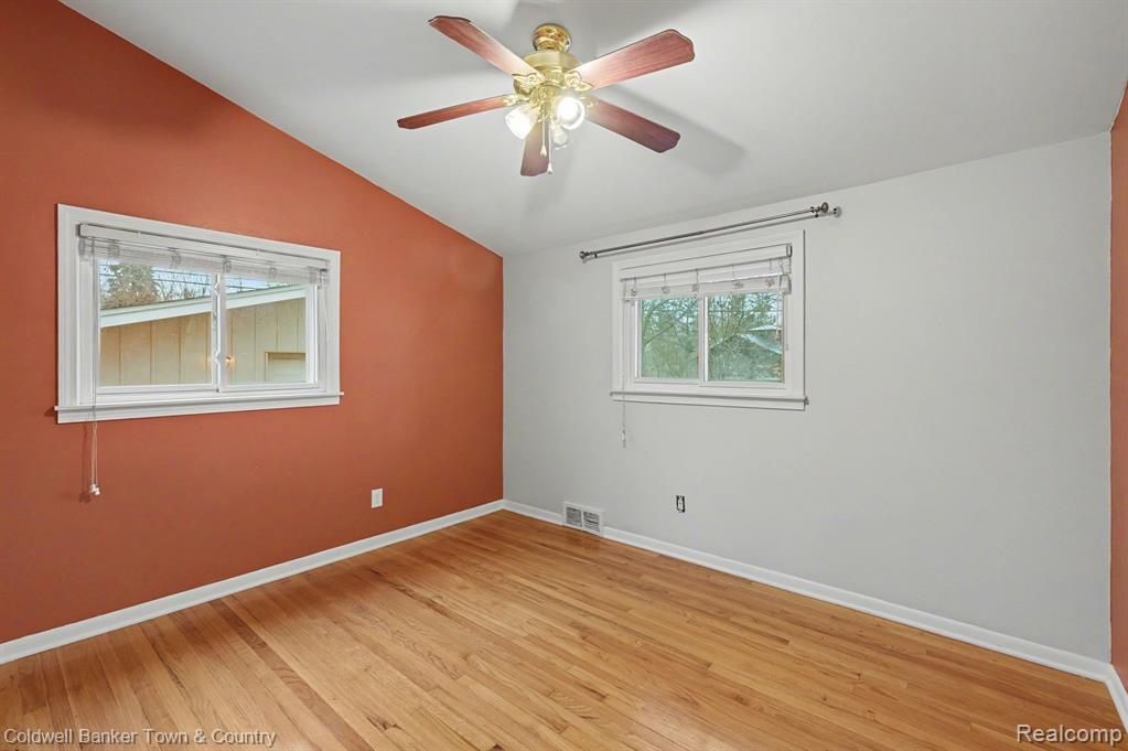 17360 Redwood Avenue, Southfield, MI 48076 — Photo 15