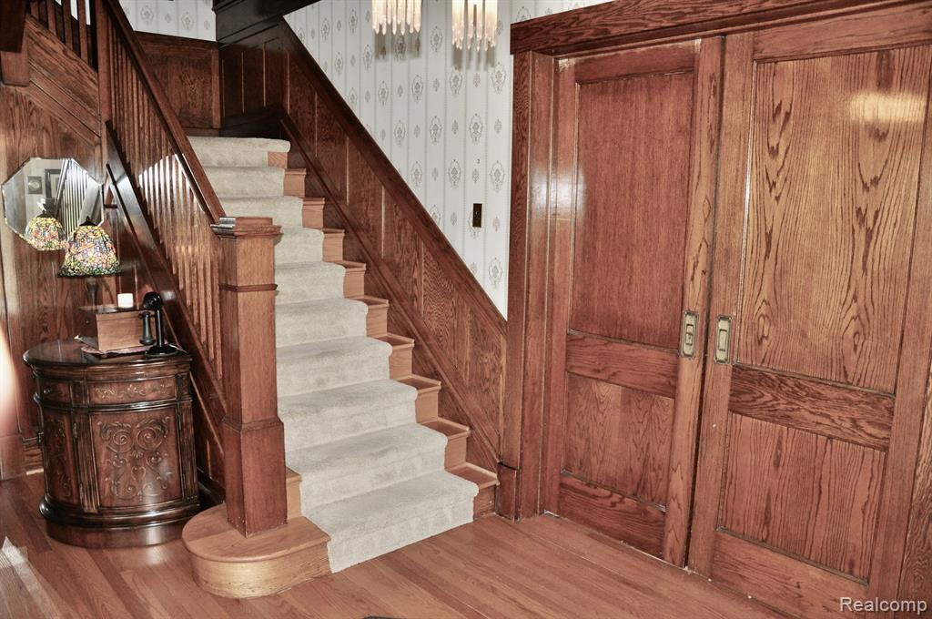 608 E MAPLE Street, Holly, MI 48442 — Photo 23