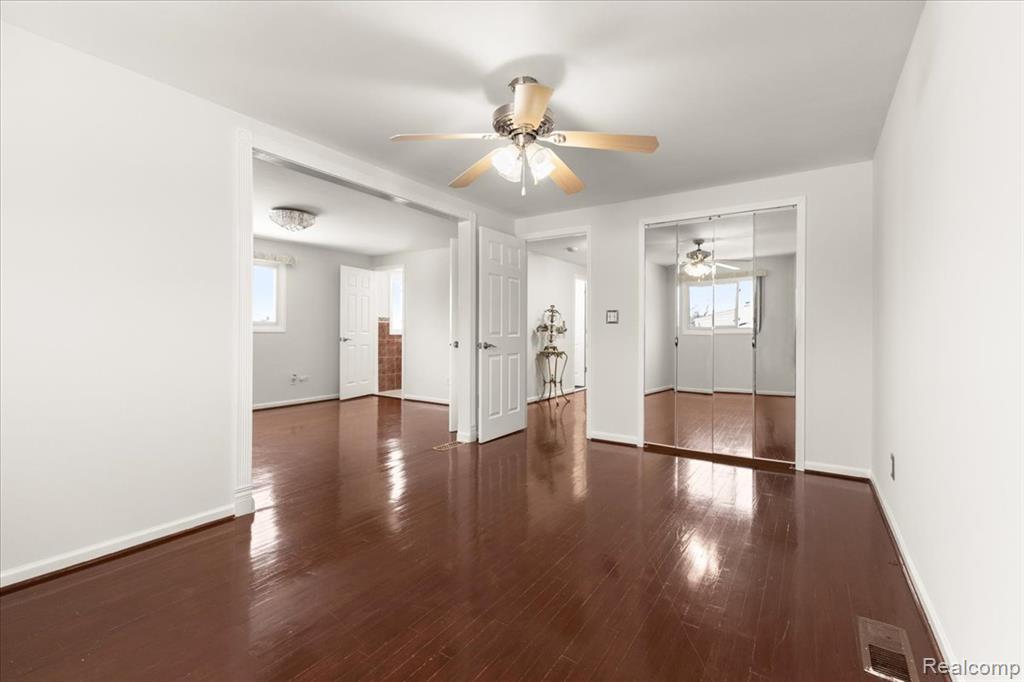 4226 Angeline Drive, Sterling Heights, MI 48310 — Photo 32