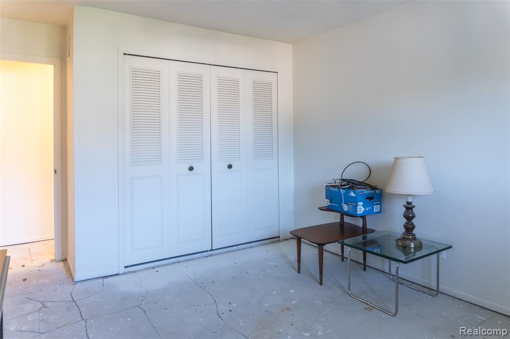 6145 Orchard Lake Road, 204, West Bloomfield, MI — Photo 17