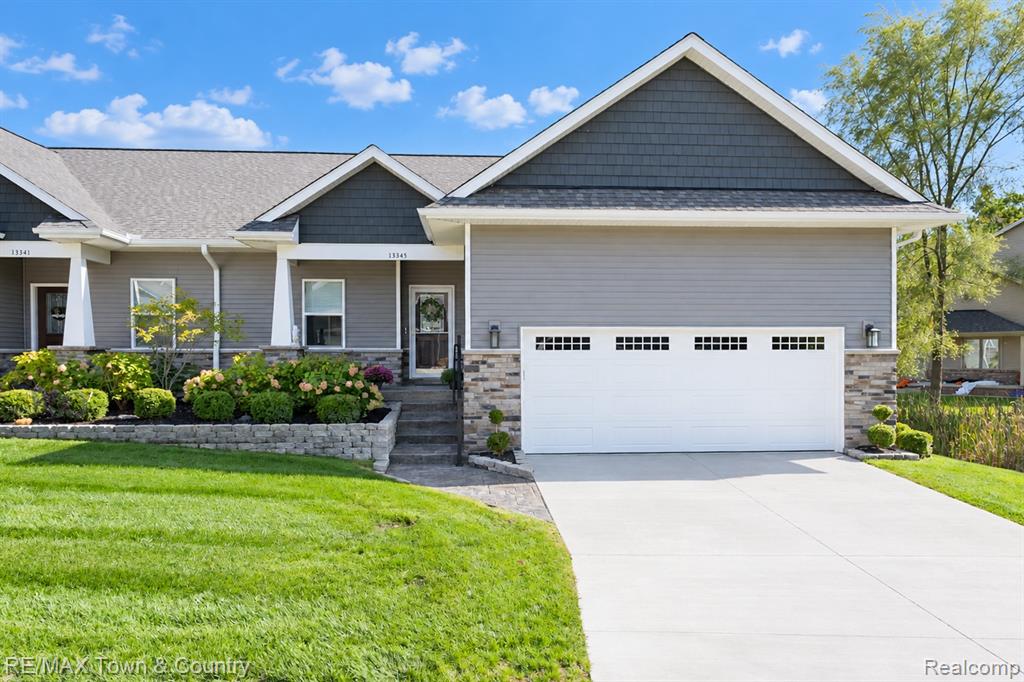 13345 Julie Anne Court, Fenton, MI 48430