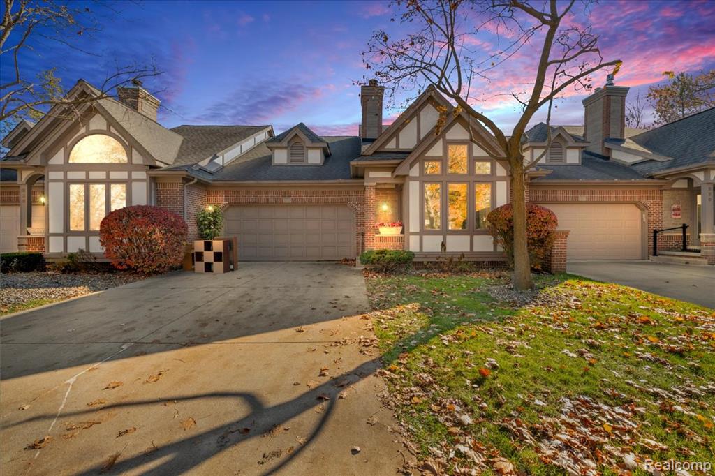824 N Beech Daly Road, Dearborn Heights, MI 48127 — front exterior