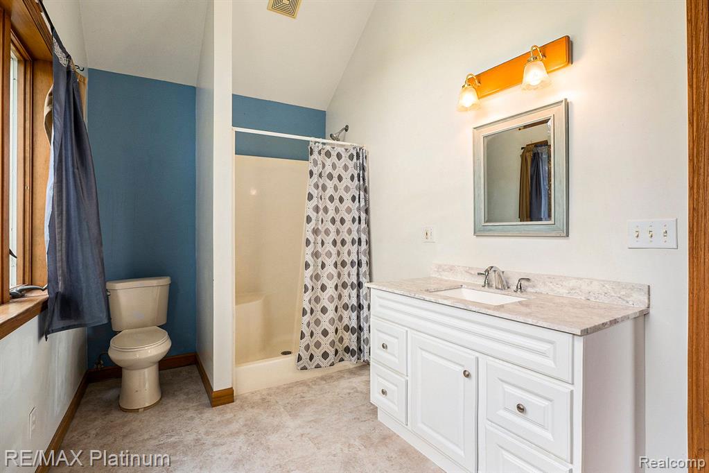 6512 BUCKSHORE Drive, Whitmore Lake, MI 48189 — Photo 25