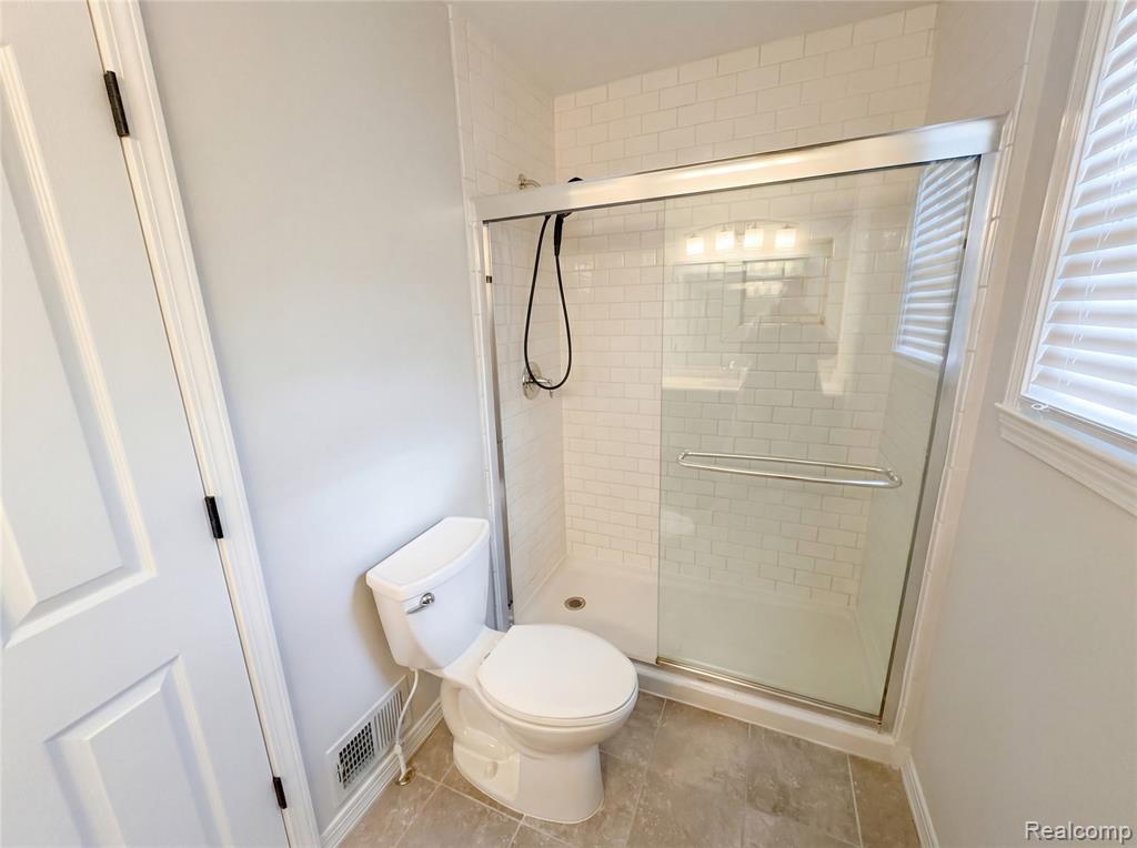 5490 Scott Court, Ypsilanti, MI 48197 — Photo 11