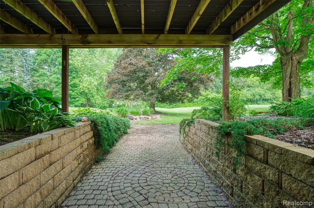 56901 Appaloosa Lane, South Lyon, MI 48178 — Photo 32