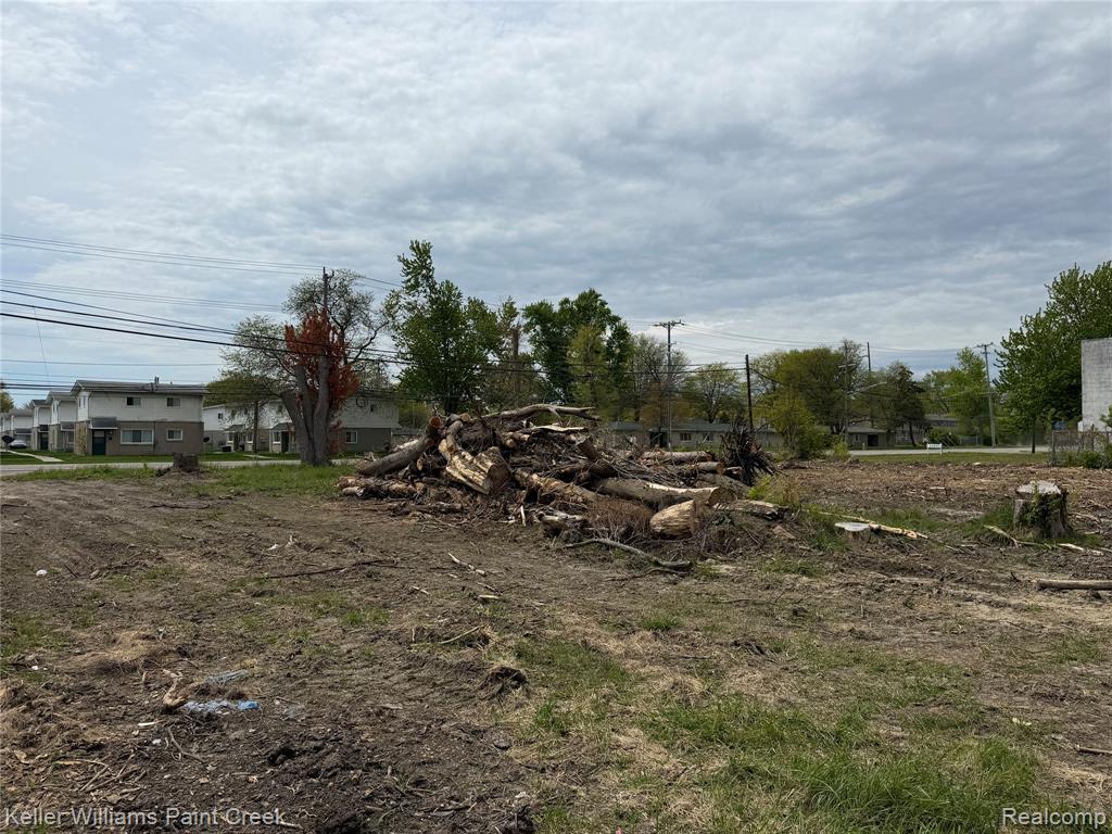 22477 15 Mile Road, Clinton Twp, MI 48035 — Photo 28