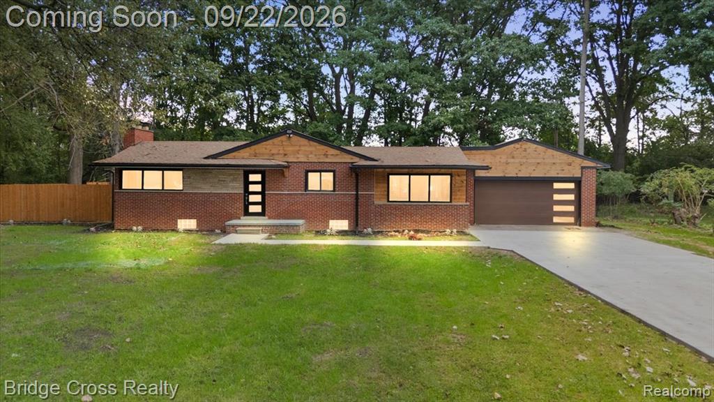 25240 Muerland Road, Southfield, MI 48033