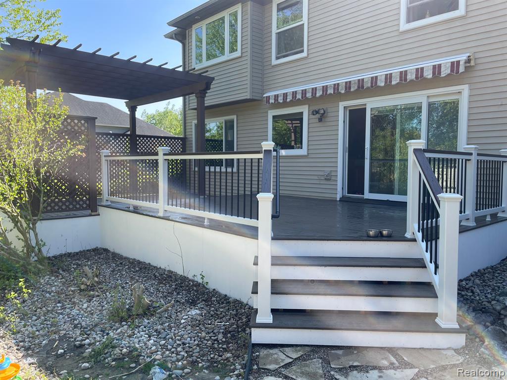 552 CROWN RIDGE Court, White Lake, MI — Photo 14