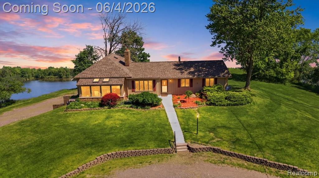 725 Deerpath Court, Ortonville, MI 48462 — Photo 2