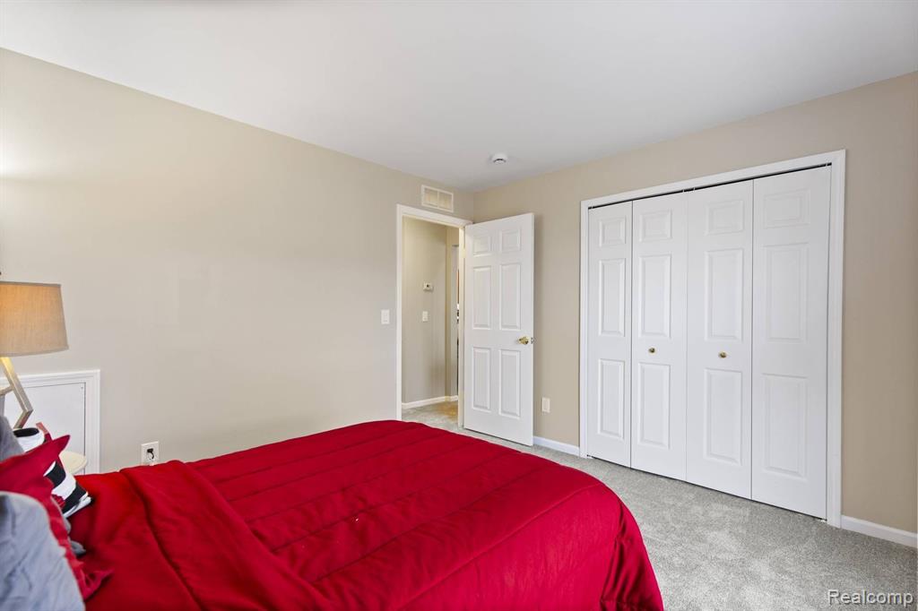 51828 LIONEL Lane, Chesterfield, MI — Photo 17
