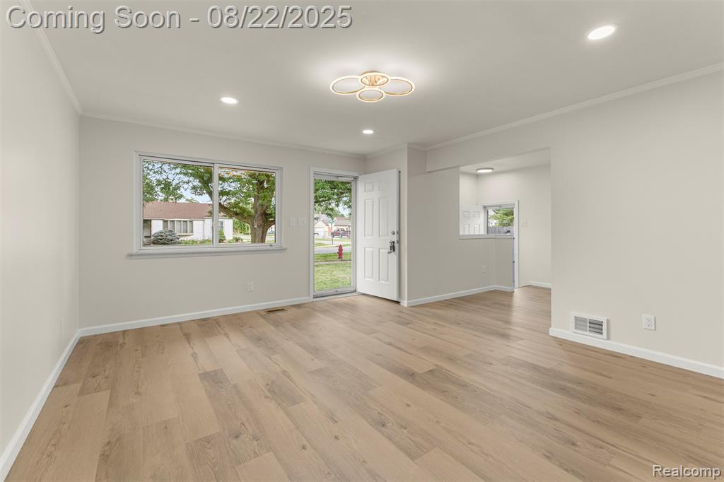 7001 Belton ST Street, Garden City, MI — Photo 5