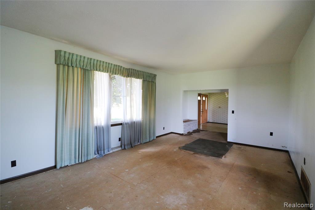 4193 Peggy Drive, Saginaw, MI 48601 — Photo 8