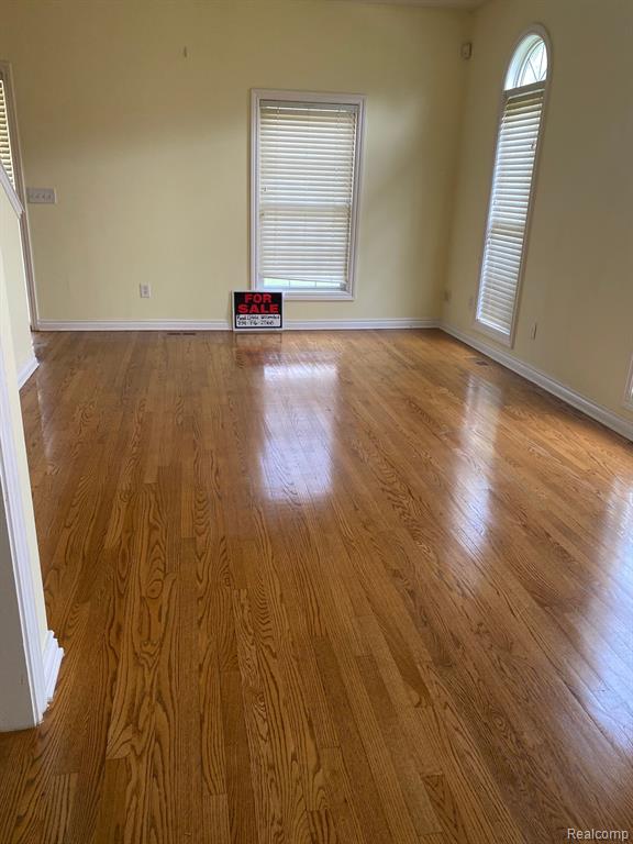 1638 E LAKEVIEW Lane, Canton, MI 48187 — Photo 13