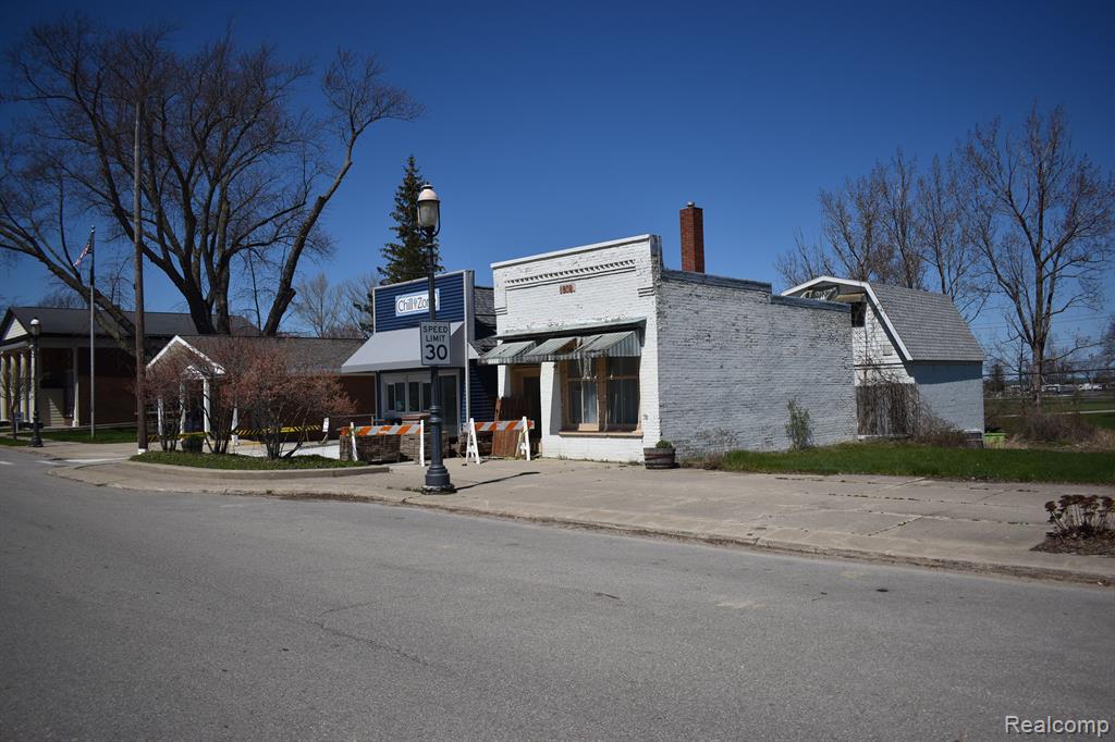 4439 MAIN Street, MI — Photo 21