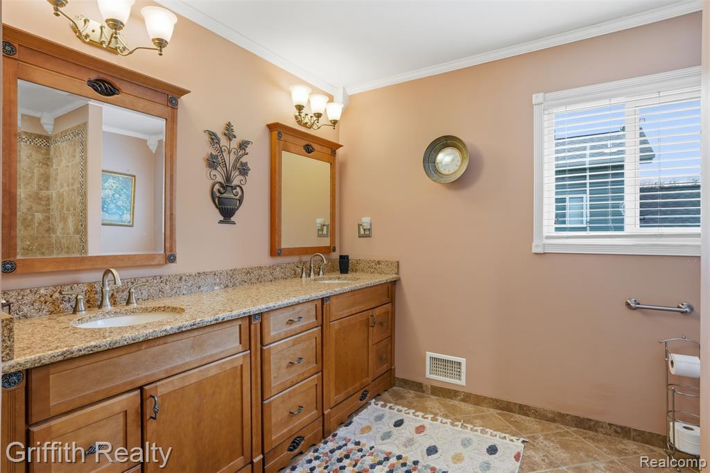 2901 School Lake Drive, Brighton, MI 48114 — Photo 32