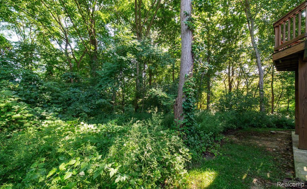 9546 KINGSWAY Circle, Clarkston, MI 48348 — Photo 66