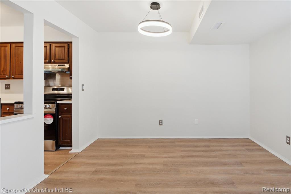 30475 W 14 MILE Road, 95, Farmington Hills, MI 48334 — Photo 4