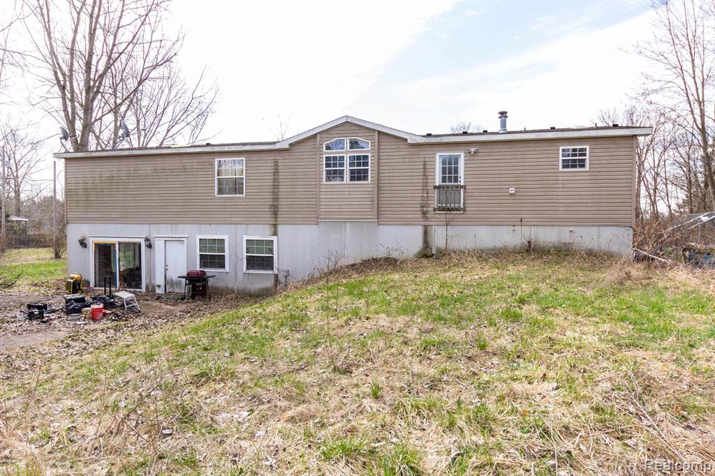 6463 CENTER Road, Fenton, MI 48430 — Photo 25