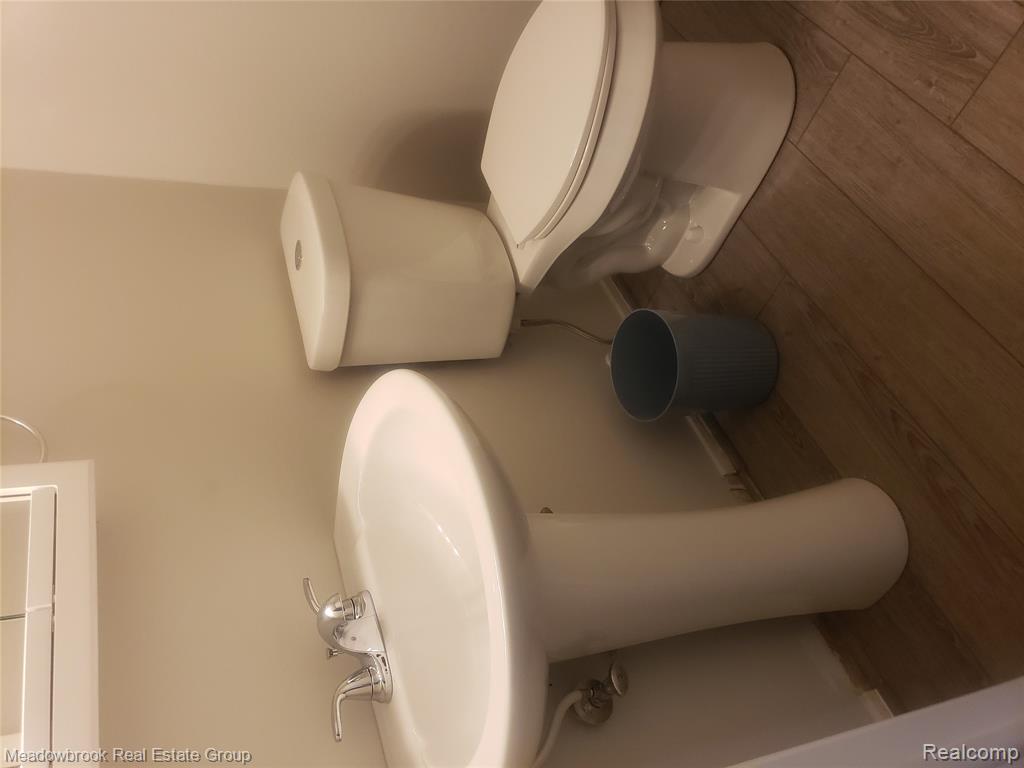 8679 Kennedy Circle N, 2, Warren, MI 48093 — Photo 12