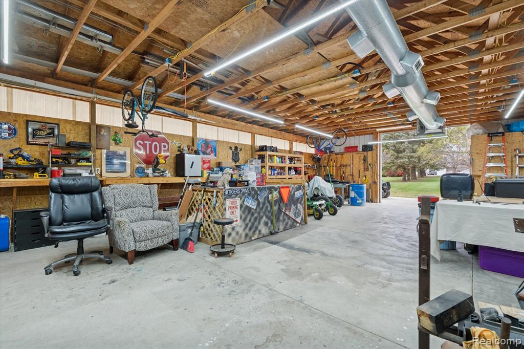 7233 W Lange Road, Fowlerville, MI 48836 — Photo 41