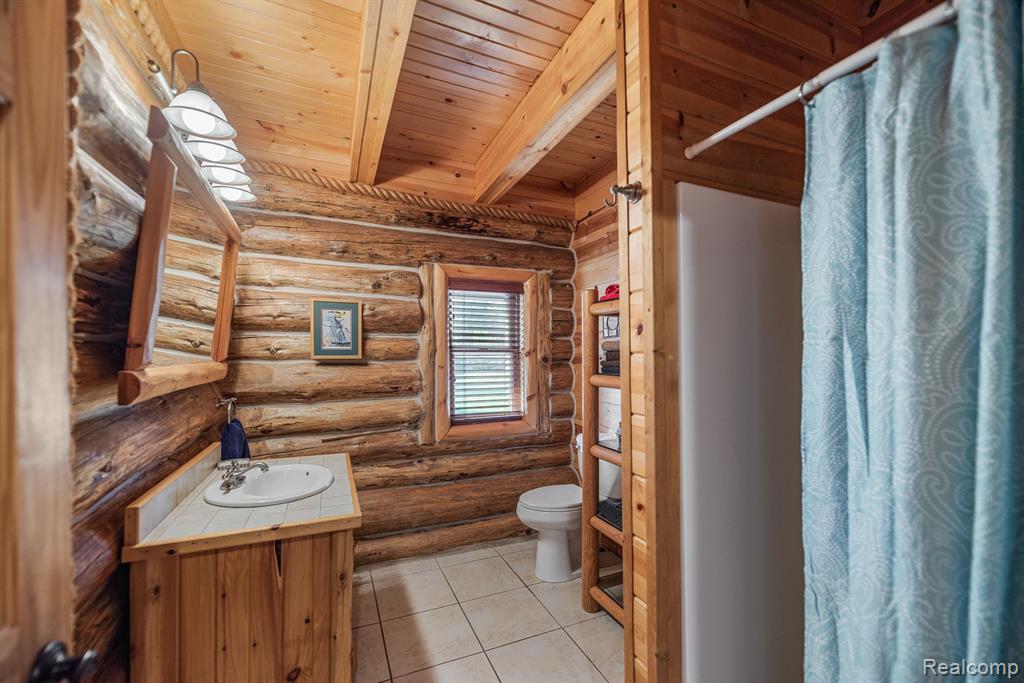 10525 N COOLIDGE Avenue, Harrison, MI 48625 — Photo 13