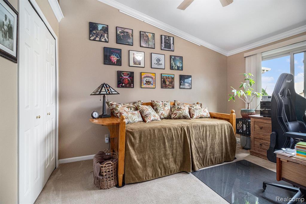 404 WALNUT Drive, 34, South Lyon, MI 48178 — Photo 20