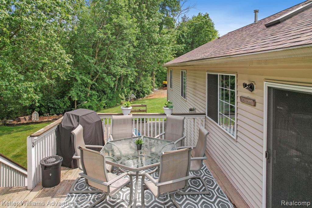 5085 HICKORY Trail, Grand Blanc, MI 48439 — Photo 14