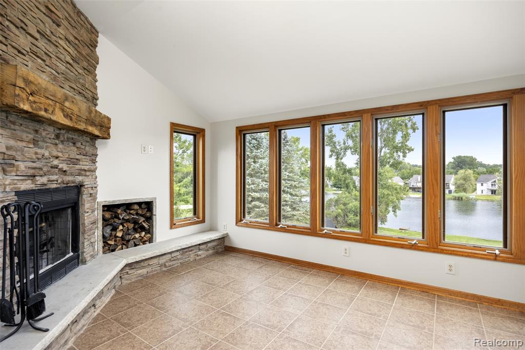 59692 Barkley Drive, New Hudson, MI 48165 — Photo 16