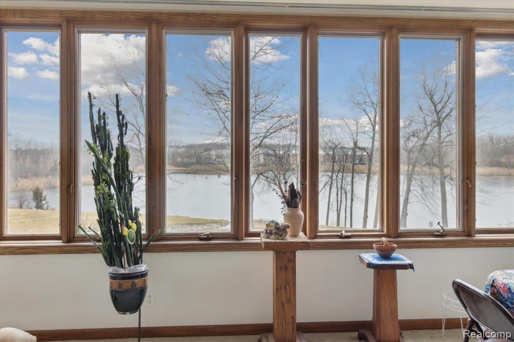 43050 12 Oaks Crescent Drive, 3044, Novi, MI 48377 — Photo 31