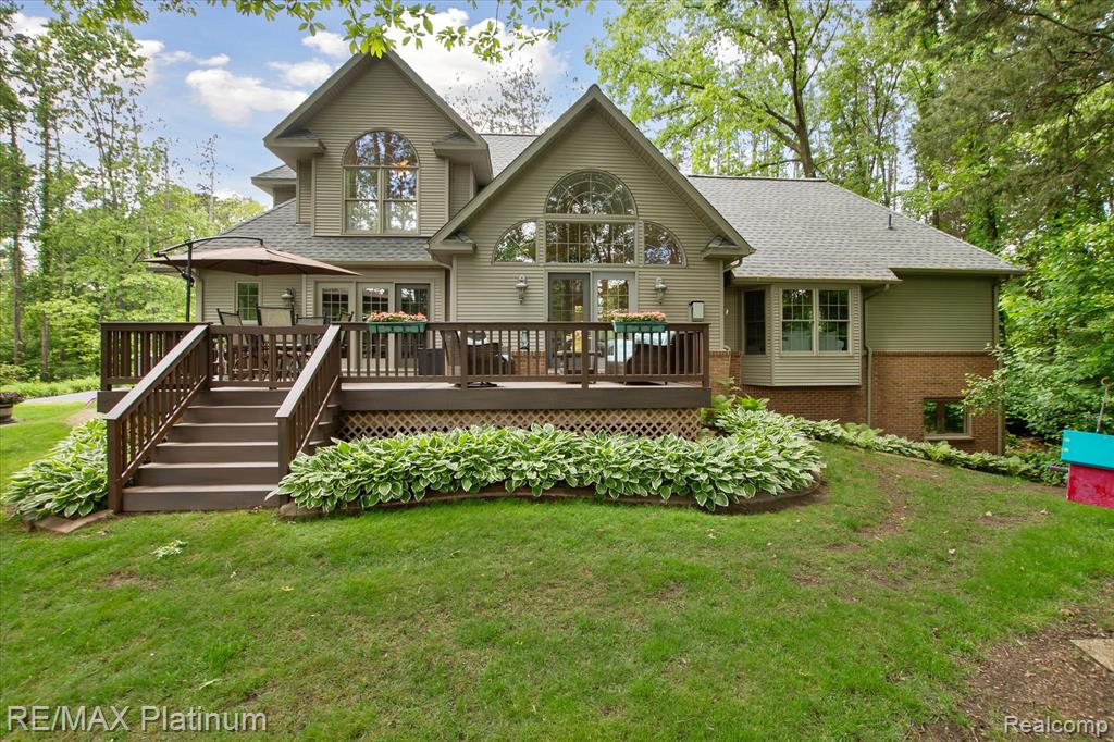 8257 Abalone Way, Pinckney, MI 48169 — Photo 2