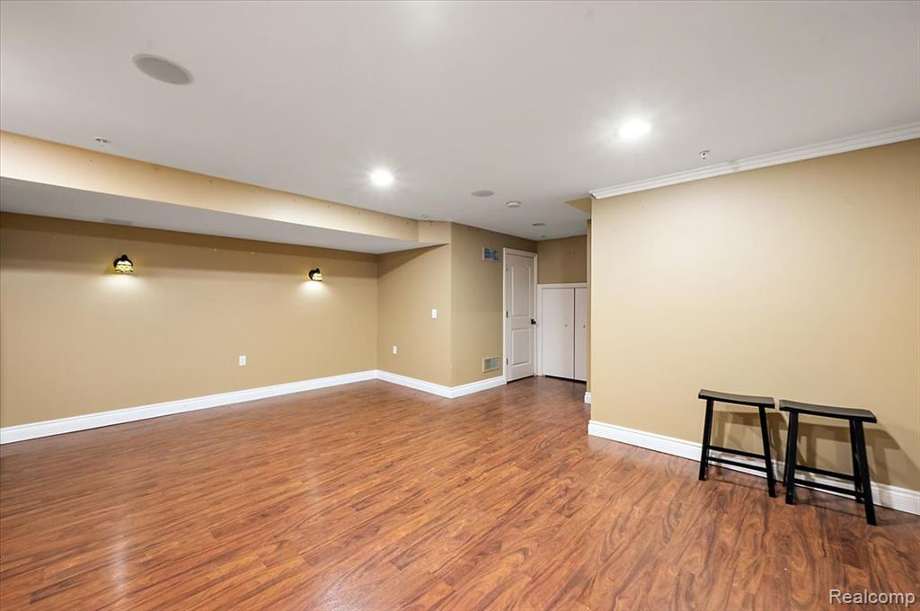 3875 Andover Avenue, Auburn Hills, MI 48326 — Photo 34
