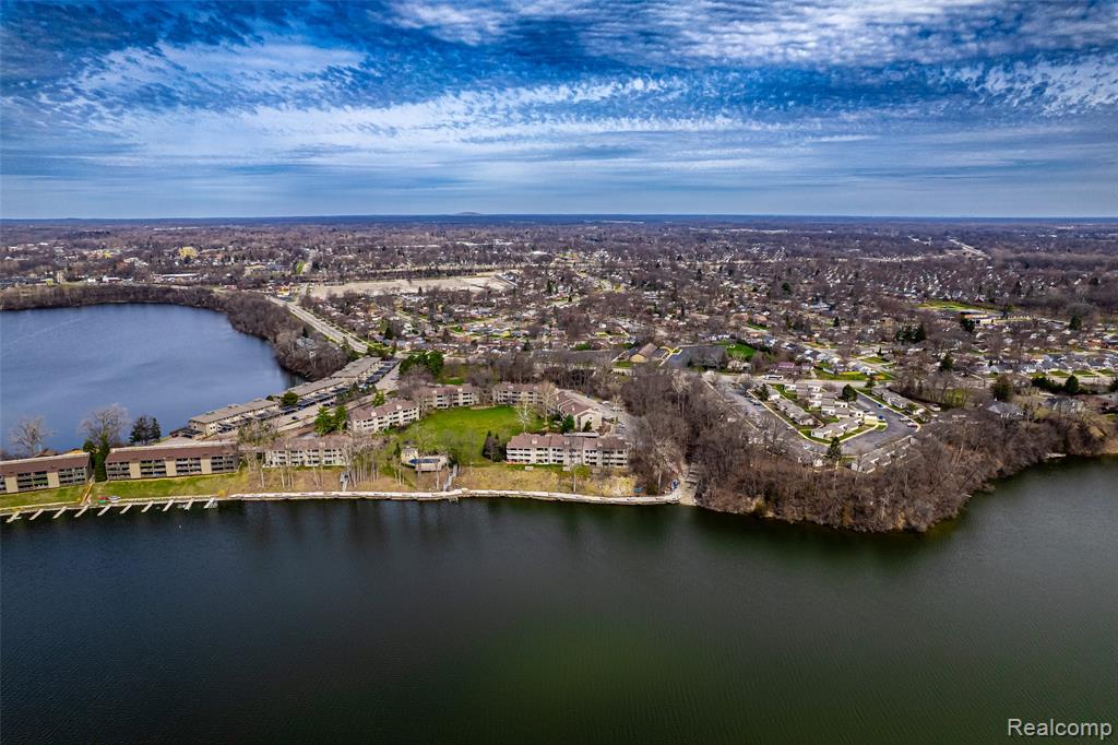 1695 Cliffs Landing, 302, Ypsilanti, MI 48198 — Photo 40