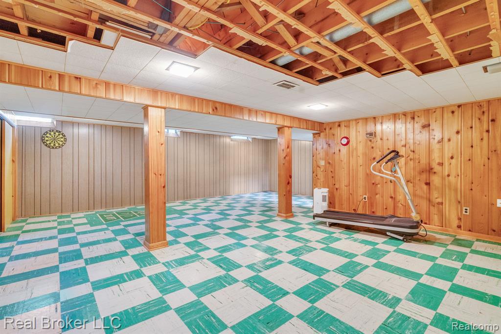 42347 Brentwood Drive, Plymouth, MI 48170 — Photo 30