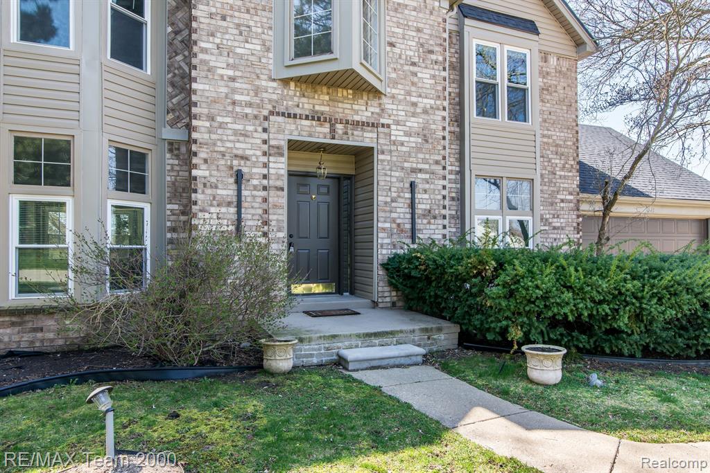 17148 PON VALLEY Drive, Northville, MI 48168 — Photo 6