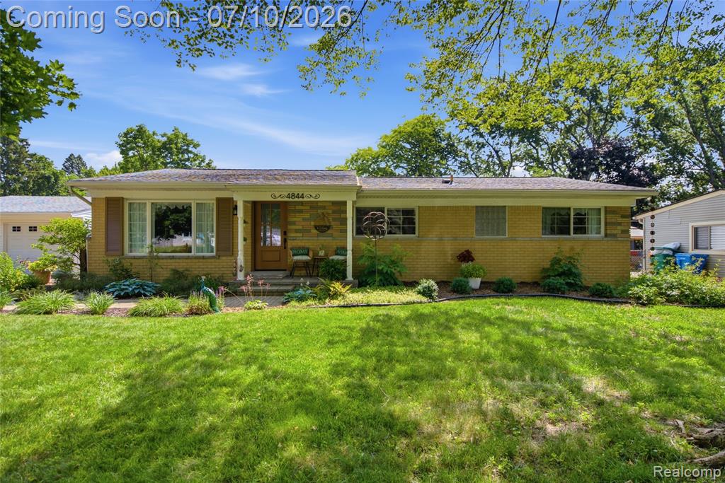 4844 Whitlow Boulevard, Commerce Twp, MI 48382 — front exterior