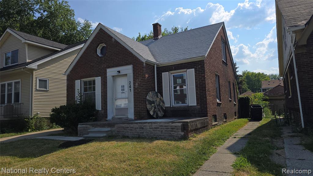 241 Eastlawn Street - Photo 2