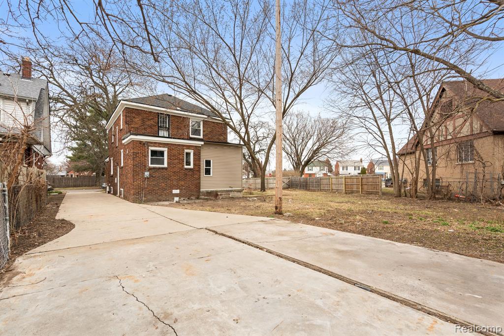 8520 FREDA Street, Detroit, MI 48204 — Photo 28