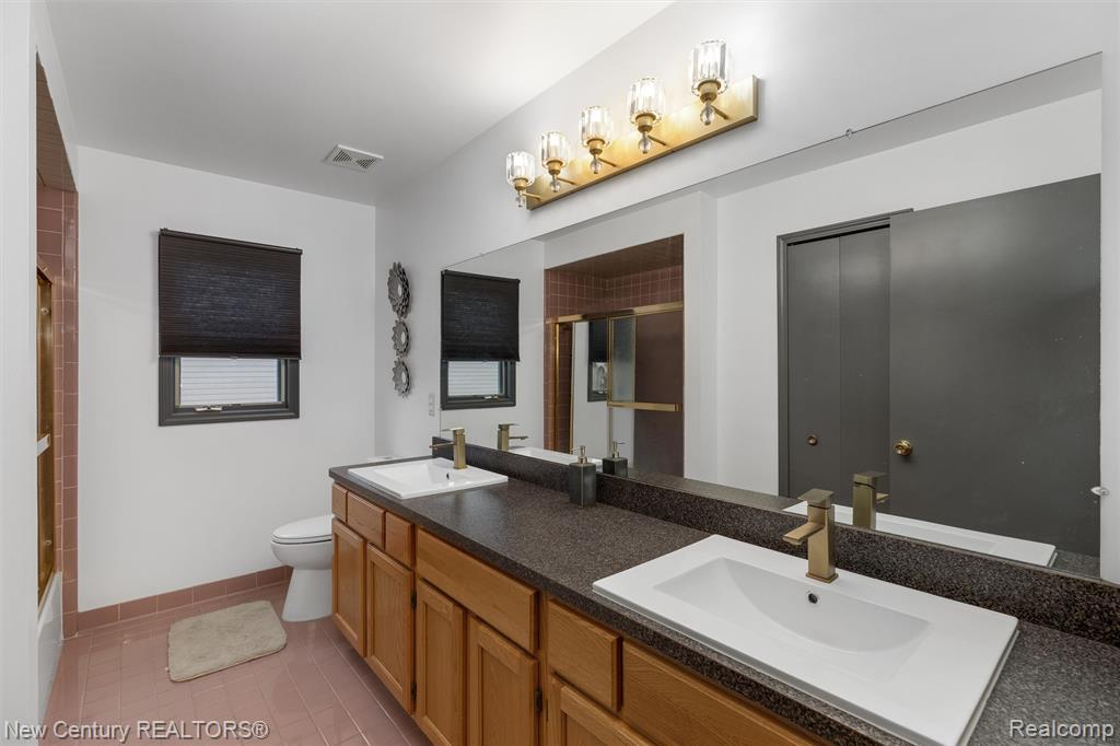 4825 Maceri Circle, Sterling Heights, MI 48314 — Photo 27
