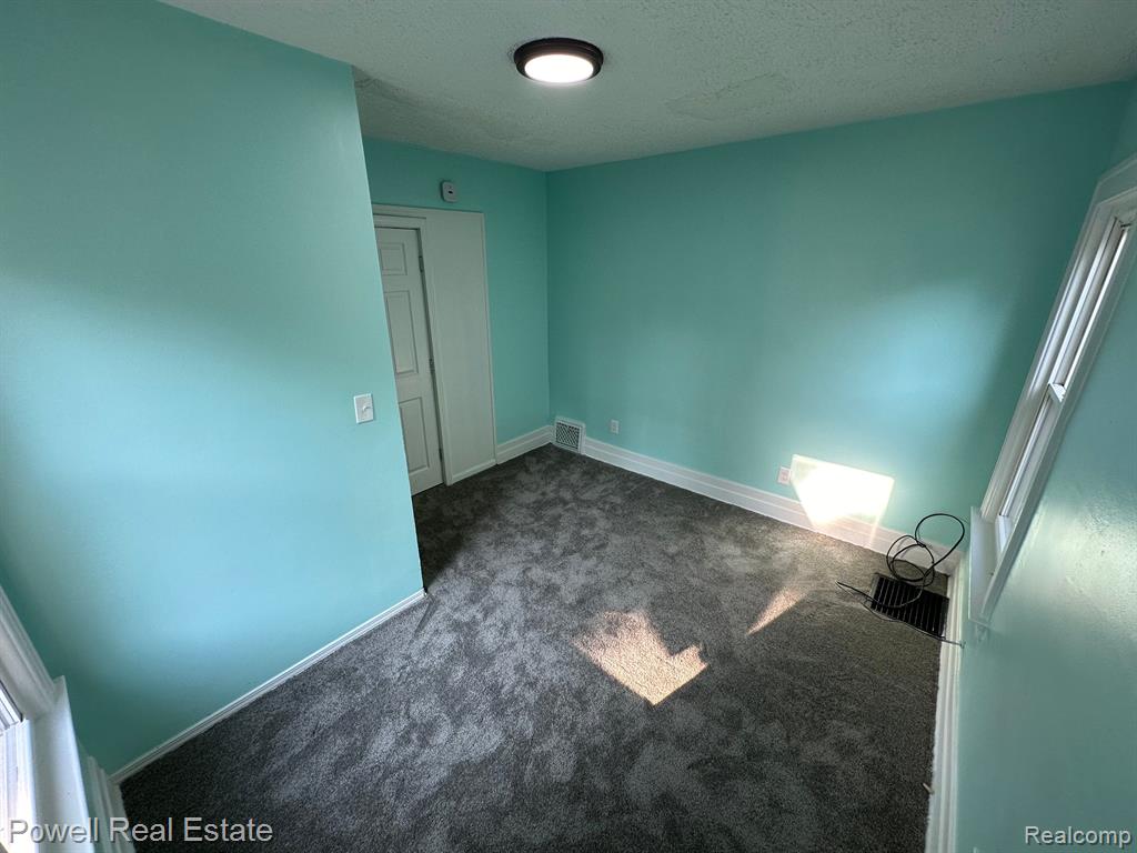 43 SUMMIT Street, Pontiac, MI 48342 — Photo 10
