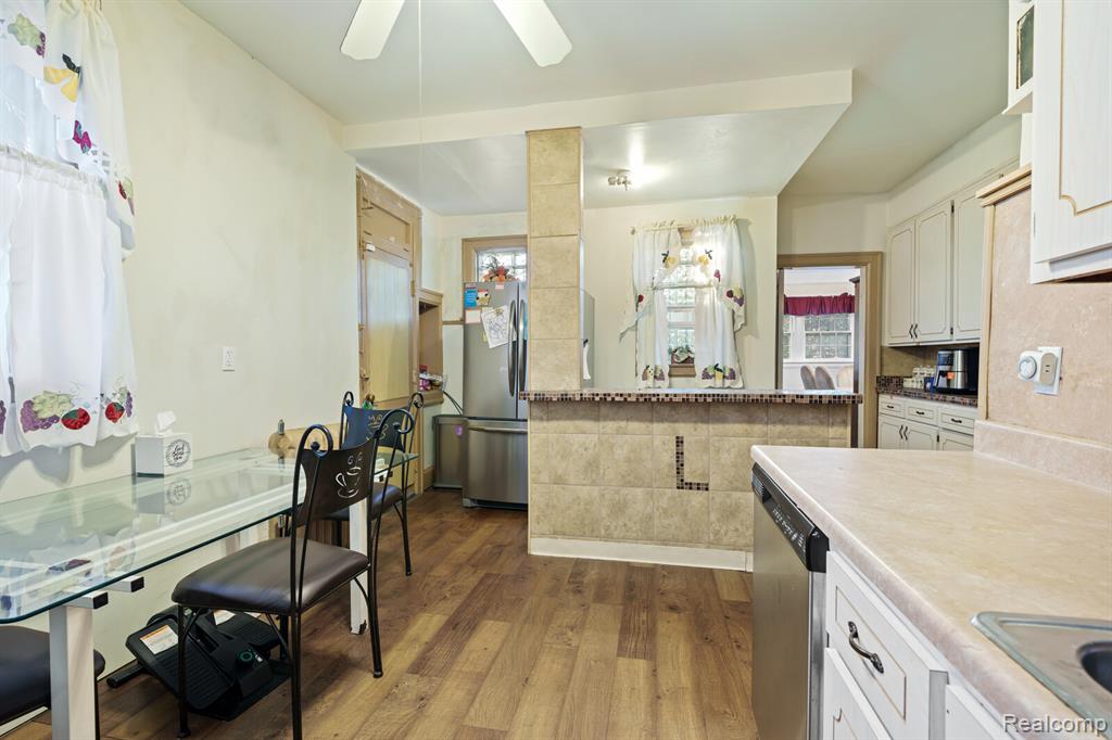 1135 Chicago Boulevard, Detroit, MI 48202 — Photo 21