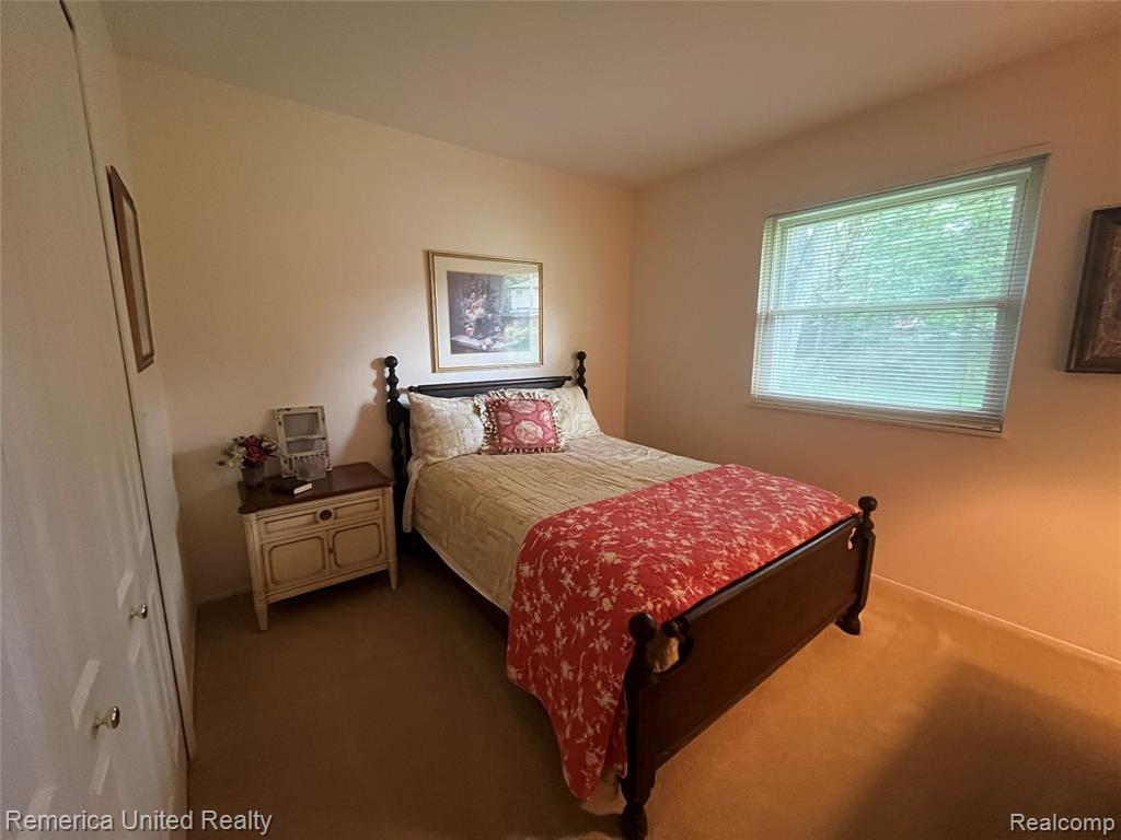 2223 Strader Drive, West Bloomfield, MI 48324 — Photo 25