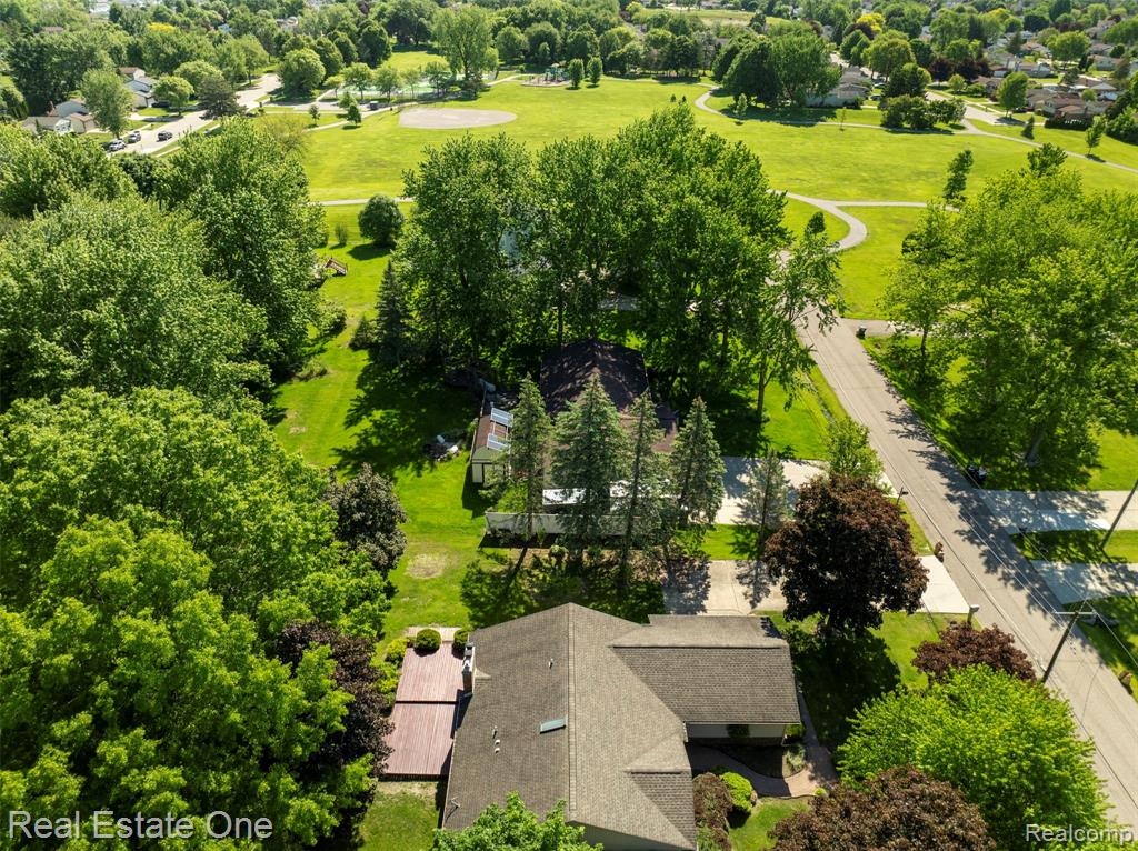 4425 Gardner Street, Sterling Heights, MI 48310 — Photo 5