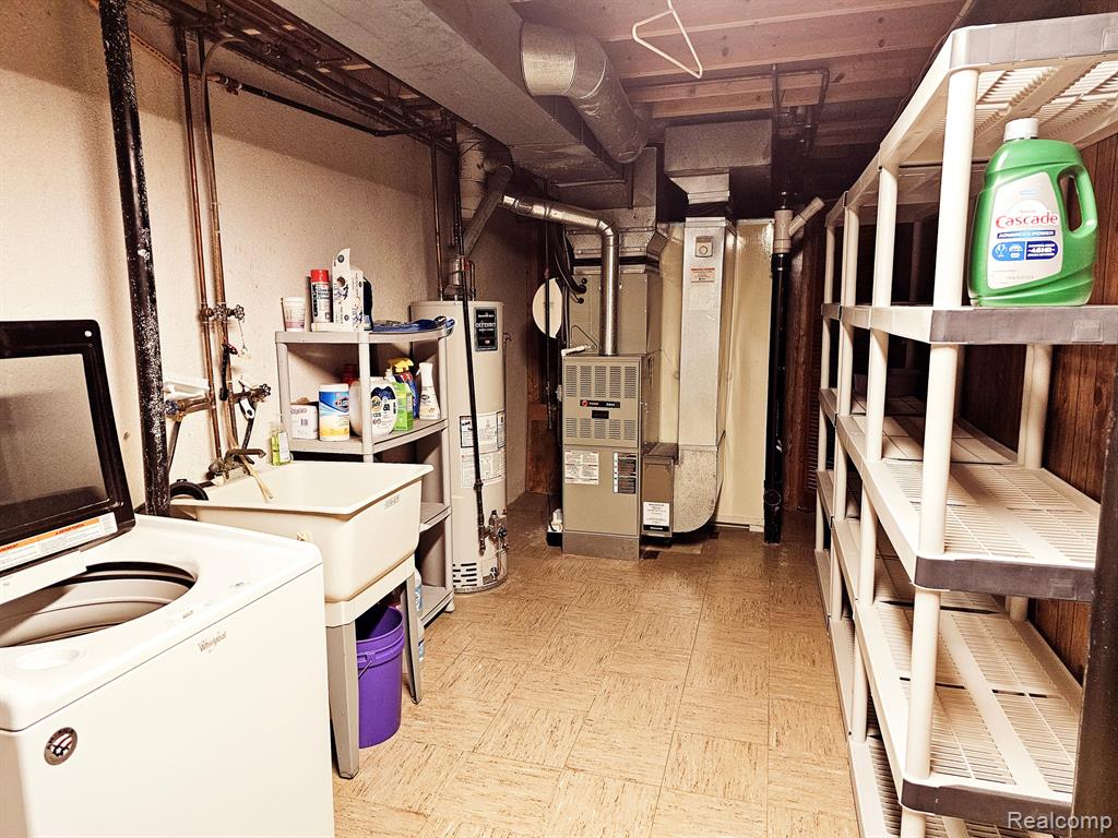 40818 NEWPORT, 180, Plymouth, MI 48170 — Photo 16