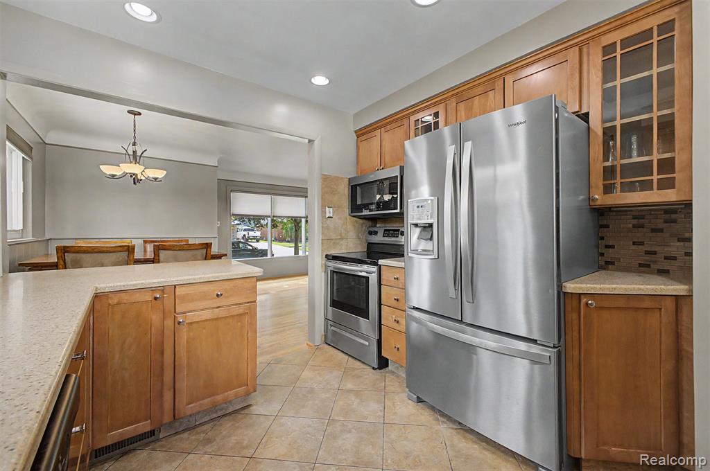 9904 Fox Avenue, Allen Park, MI 48101 — Photo 15
