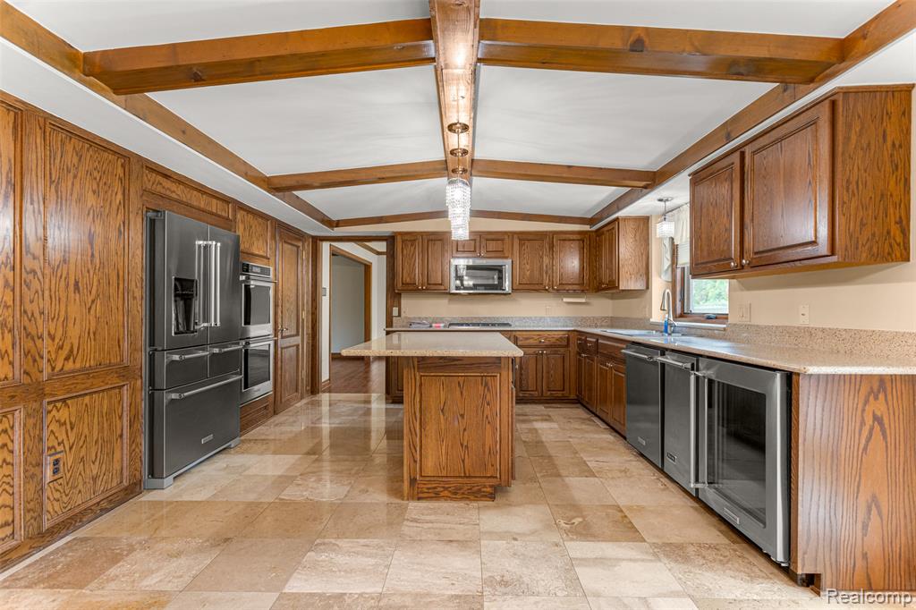 48367 Lake Valley Drive, Shelby Twp, MI 48317 — Photo 14