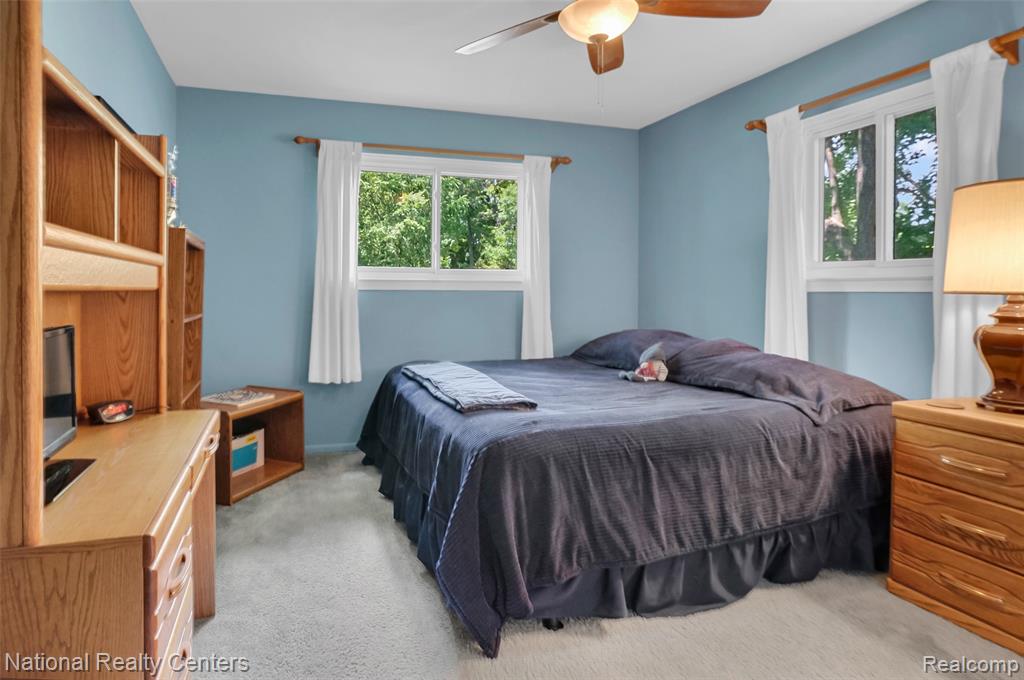 1521 Thread Valley, Holly, MI 48442 — Photo 33